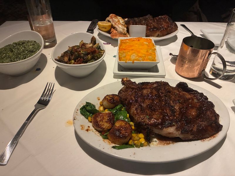 Ruth's Chris Steak House — Northbrook (933 Skokie Blvd)
