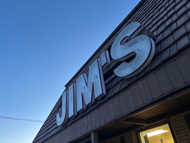 Operating Hours Keep Things Simple and Predictable