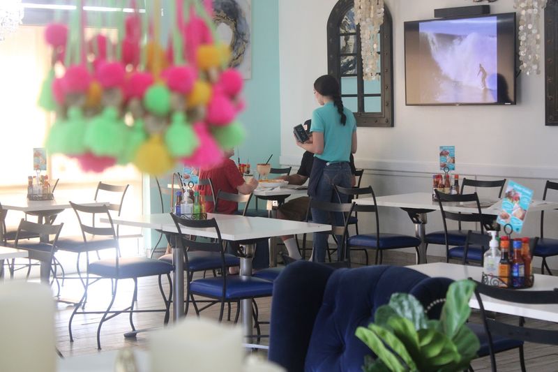 Outdoor Seating Makes The Desert Feel Like A Coastal Getaway Outdoor Seating Makes The Desert Feel Like A Coastal Getaway