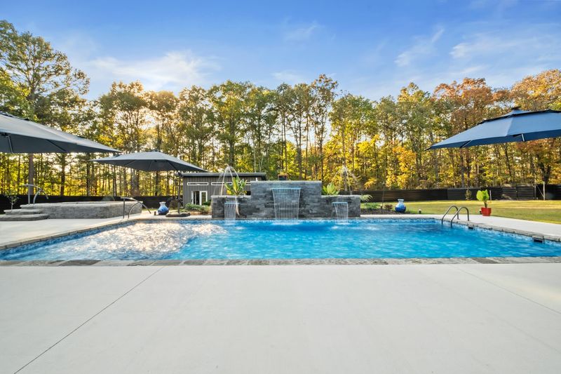 Outdoor Spaces Designed For Unwinding