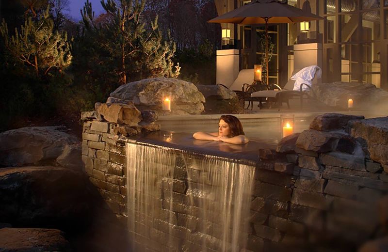 Outdoor Whirlpool And The Soaking Pool Experience Outdoor Whirlpool And The Soaking Pool Experience