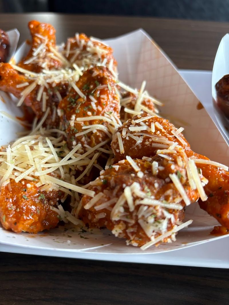 Outlaw Wings, Broomfield Outlaw Wings, Broomfield