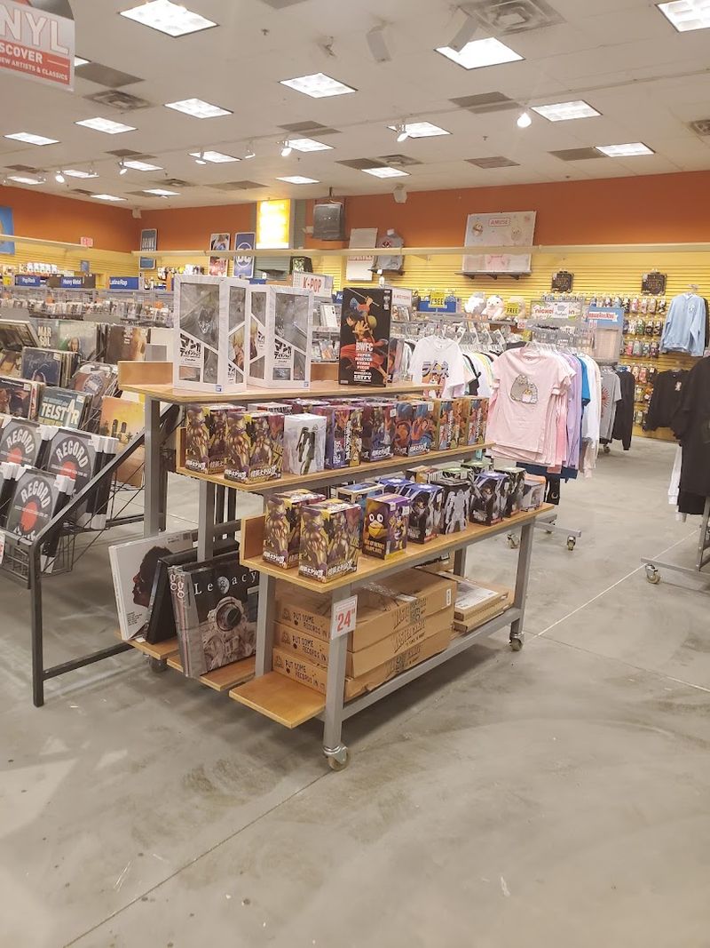 Outlet Shopping Deals That Actually Make You Gasp Outlet Shopping Deals That Actually Make You Gasp