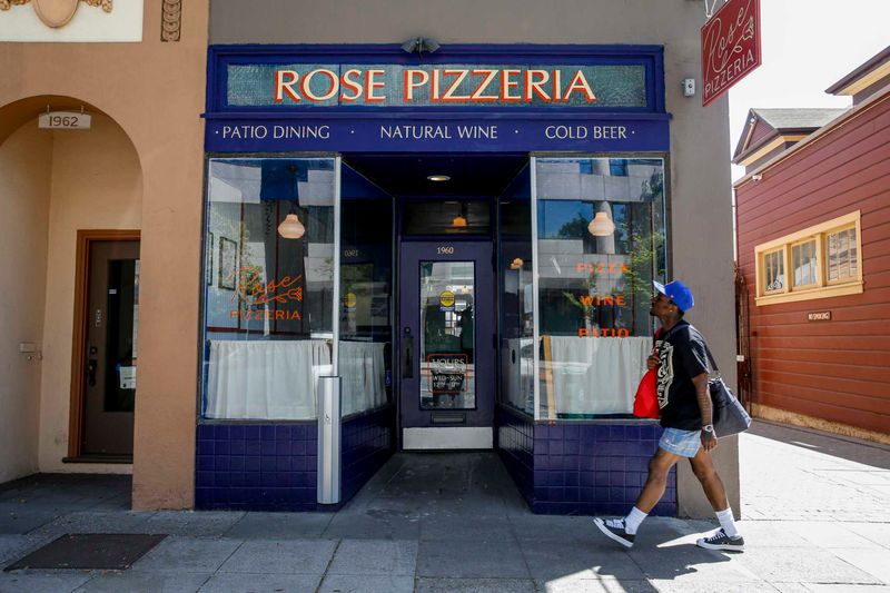 Rose Pizzeria – Berkeley's Wood-Fired Wonder