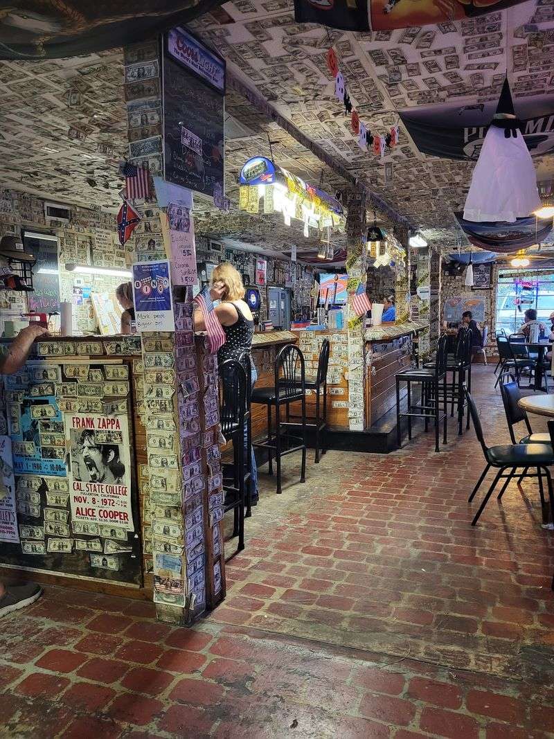 Ouzts' Too Oyster Bar & Grill