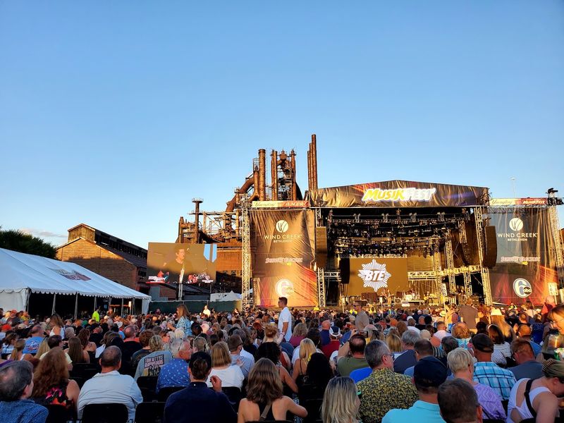 Over 500 Performances Happen Across More Than a Dozen Stages