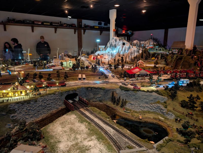 A Miniature Lancaster County Comes Alive