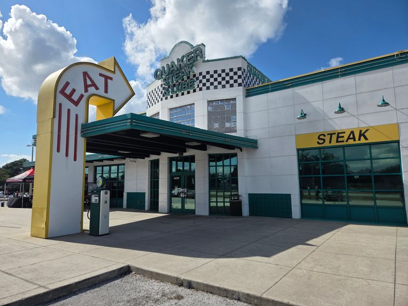 Quaker Steak & Lube