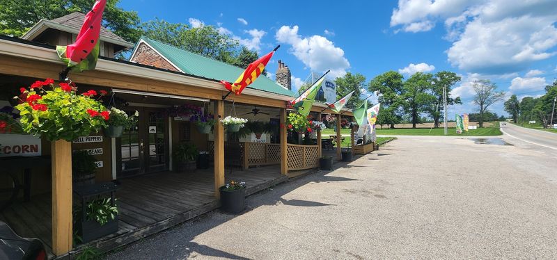 PHARM Roadside Market at Bray's