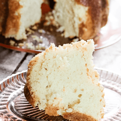 sour cream pound cake