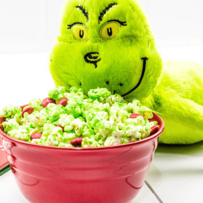 grinch popcorn mix