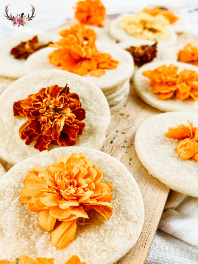 Shortbread Cookies with Edible Flowers