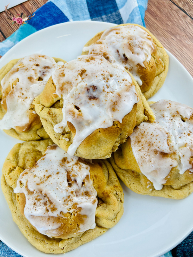 Schitt's Creek Cinnamon Bun Cookies Ever After in the Woods