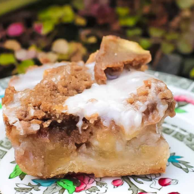 apple crisp cookie bar