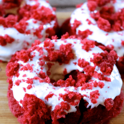 red velvet donut