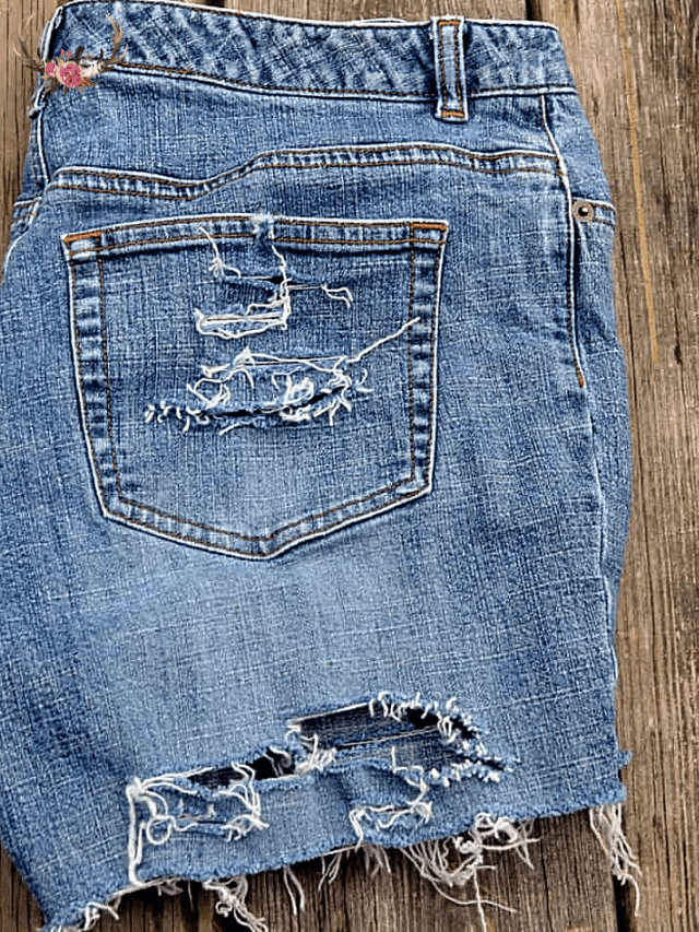 distress jean shorts