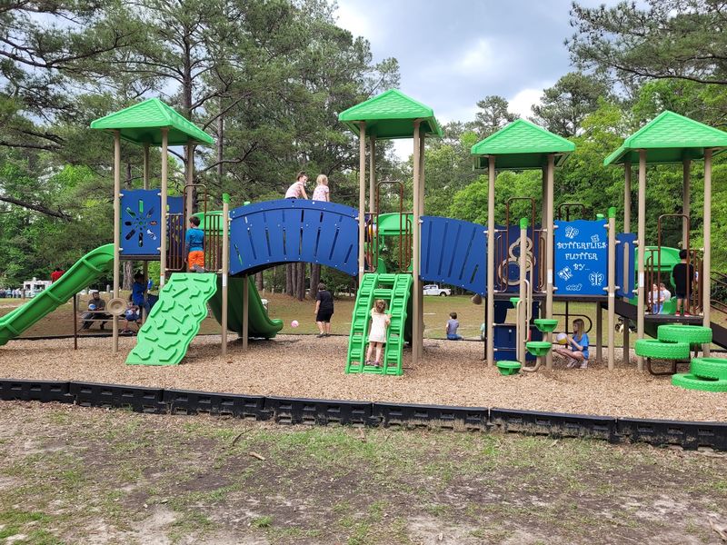 Pack A Picnic And Let The Kids Burn Off Energy