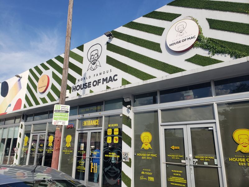 World Famous House Of Mac, Overtown