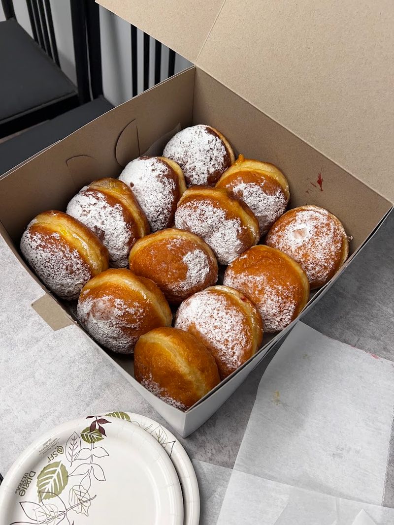 Paczki And Baked Goods Worth The Drive