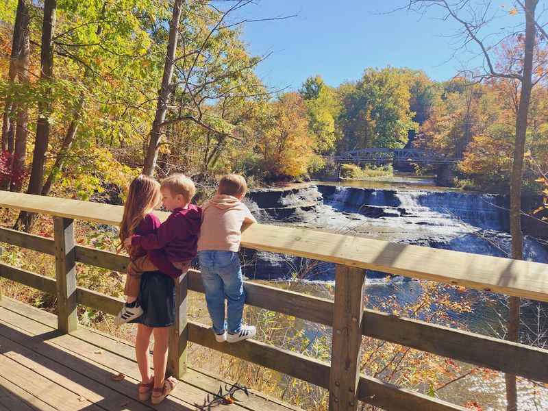 Paine Falls Park, Leroy Township