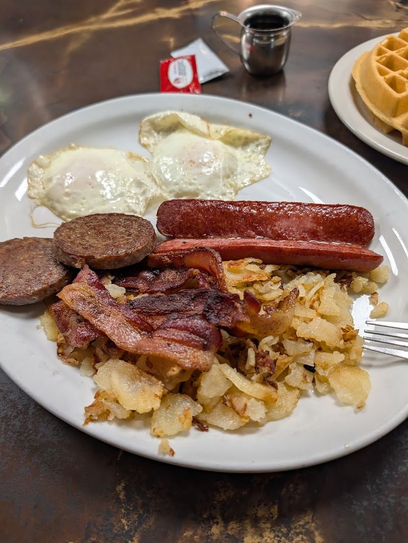 A Menu That Goes Way Beyond Breakfast