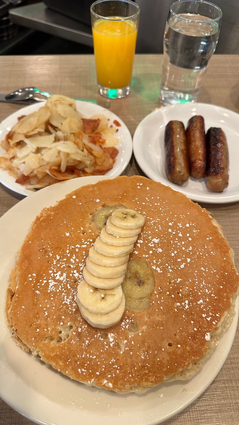 Pancakes and French Toast Worth the Fork