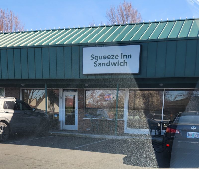 Squeeze Inn Sandwich Shop — Medford
