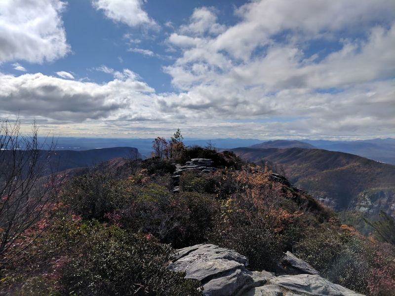 Panoramic Blue Ridge Views From The 3,124-Foot Summit