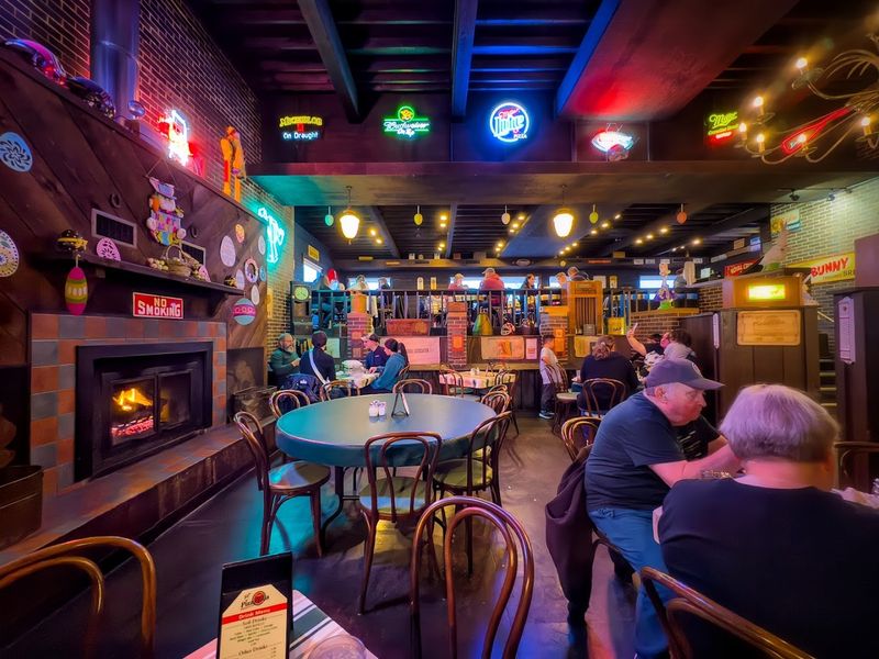 Pizza Villa – DeKalb