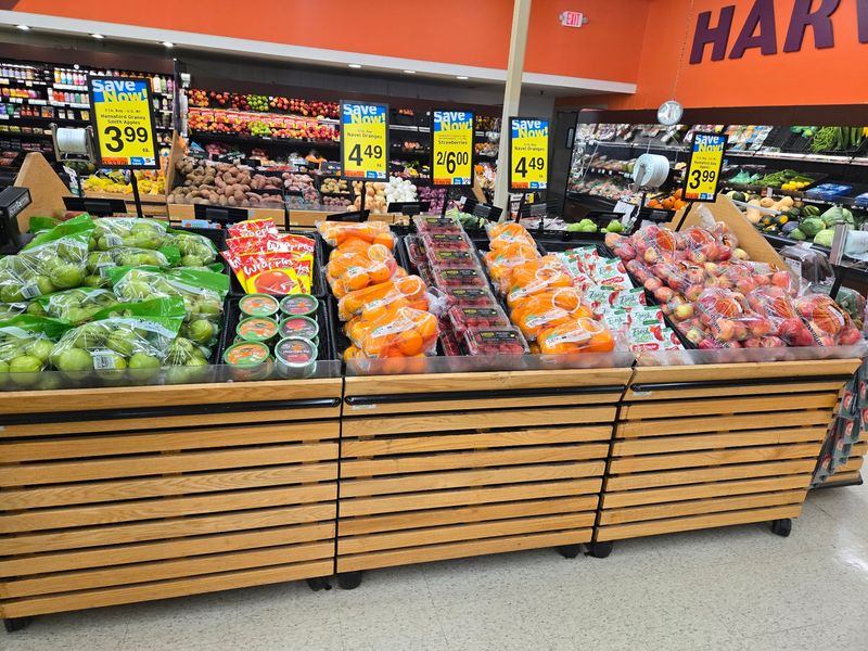 Paradis Shop N Save, Brewer