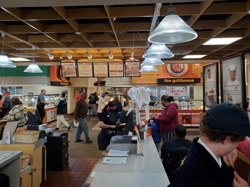 Golden Corral Buffet & Grill