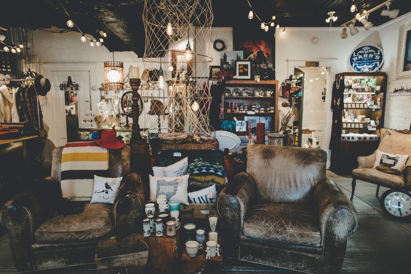 Moonstruck CLE Vintage, Cleveland, OH