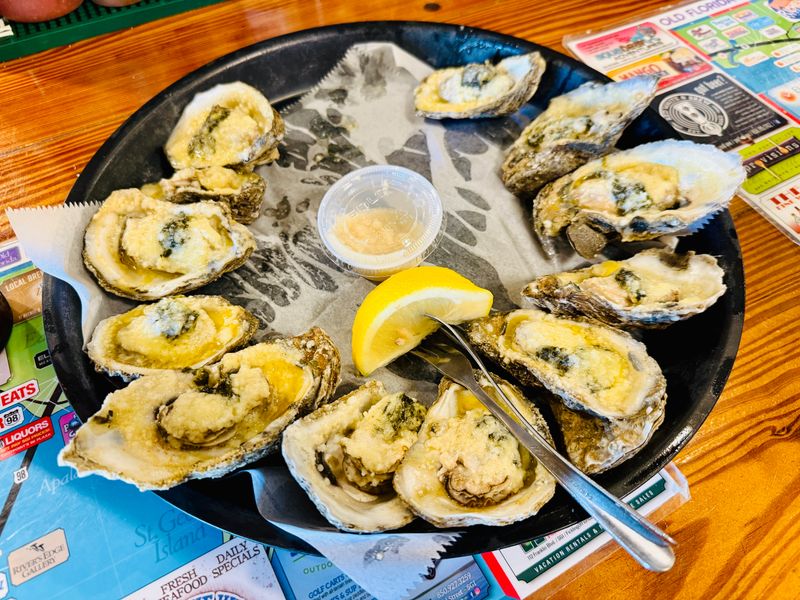 Hole in the Wall Seafood & Raw Bar – Apalachicola