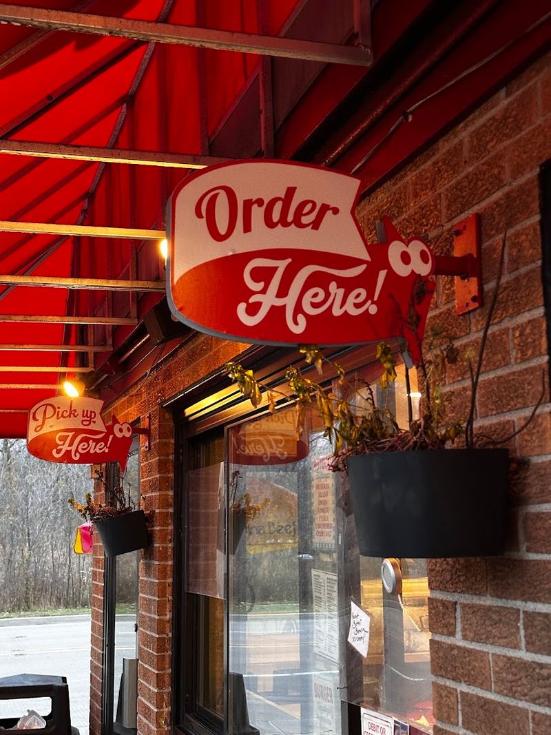 Paradise Pup (Des Plaines, IL) Paradise Pup (Des Plaines, IL)