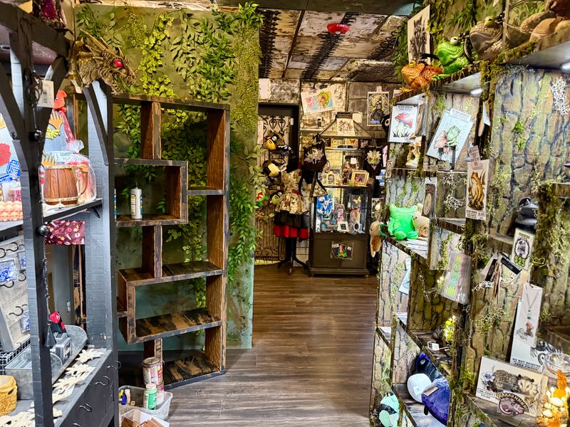 Photo Ops Without The Jump Scare