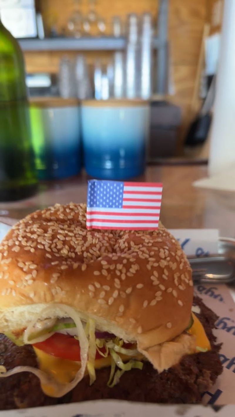 Why Charleston Keeps Choosing Heavy's