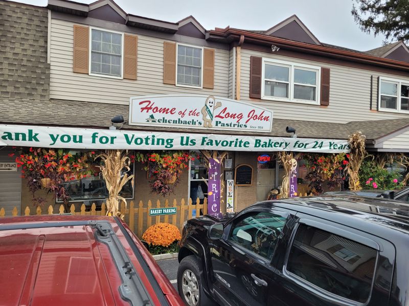 Achenbach's Pastries