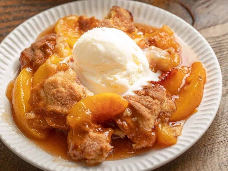 Miss Mary's Peach Cobbler Paradise