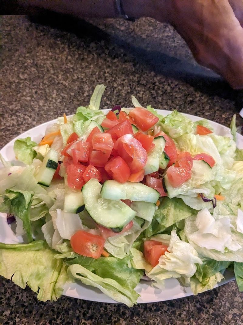 Fresh Salads That Actually Impress
