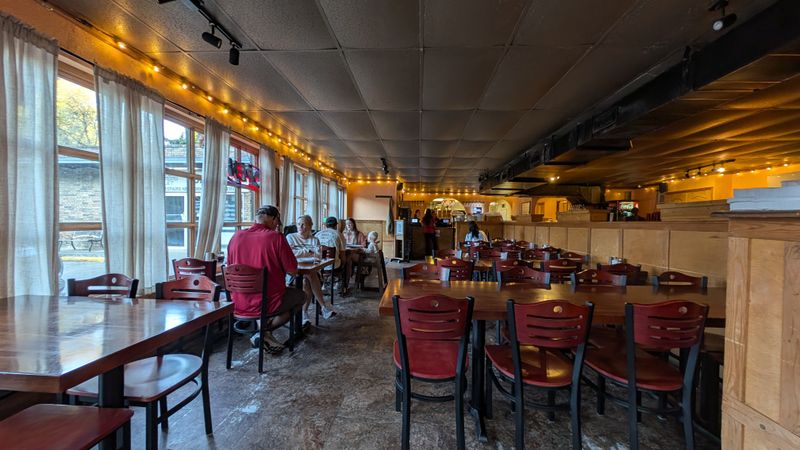 Geraldi’s, Fayetteville