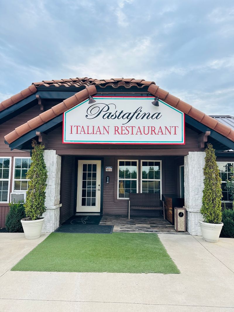 Pastafina, Cave Springs