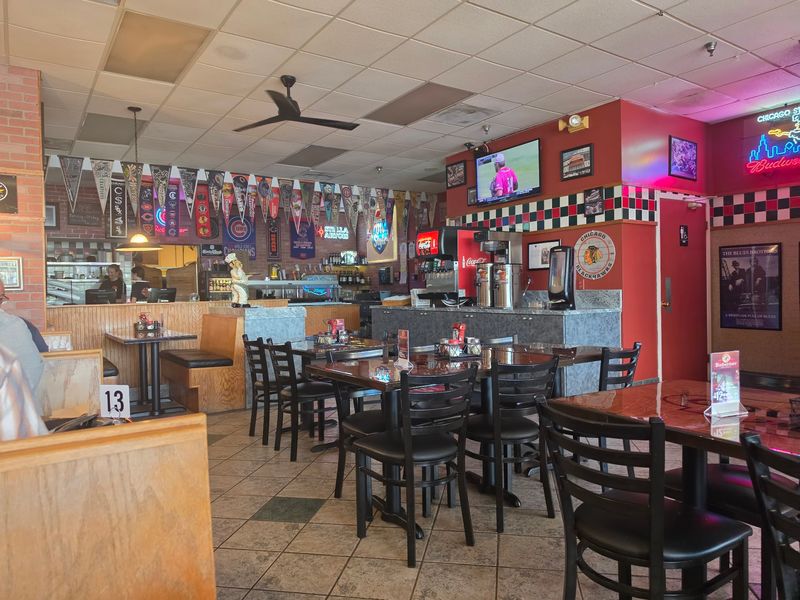 Paul's Chicago Pizza