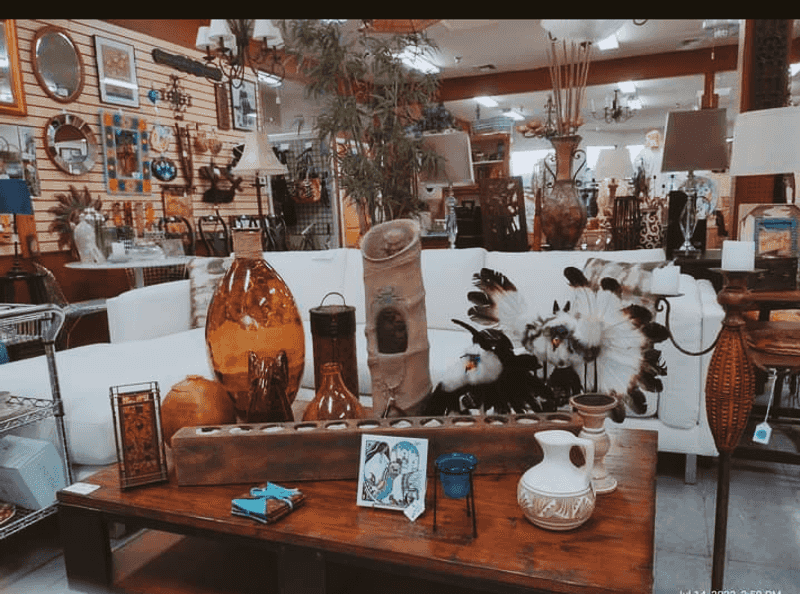 Paw Prints Thrift Shop