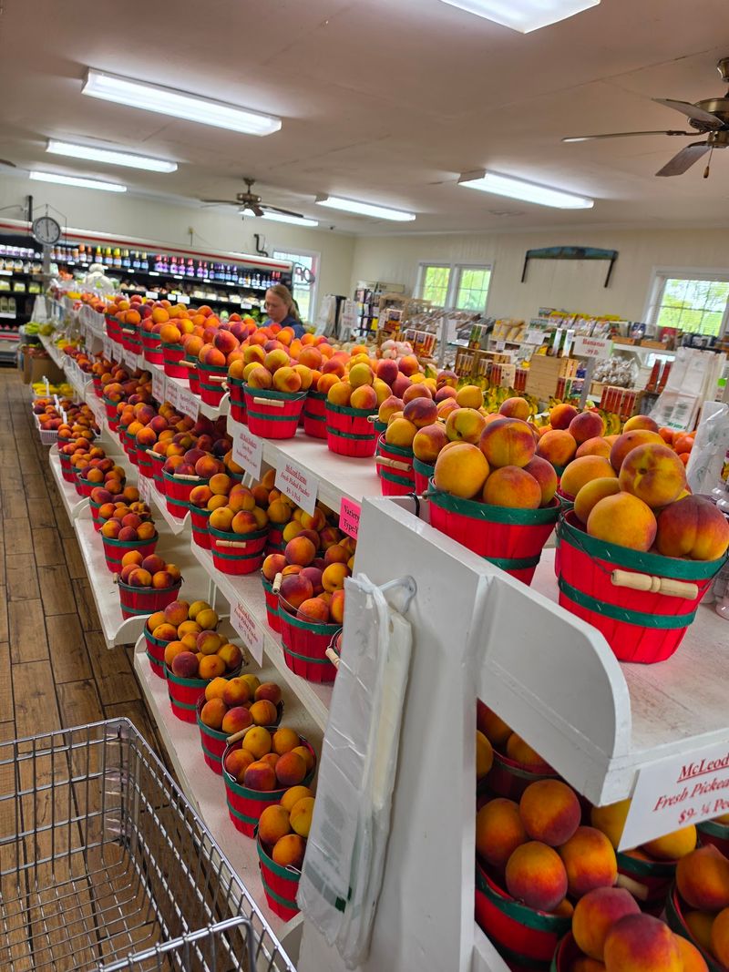 Peaches Are The Star Of The Show