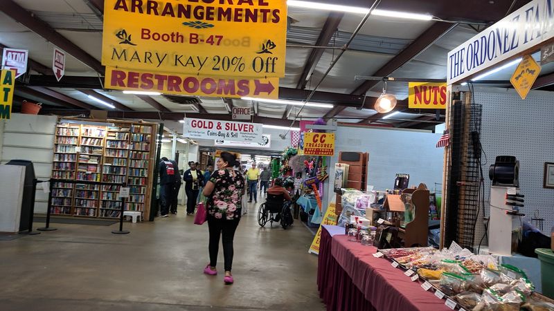 Peachtree Peddlers Flea Market & Antique Centre