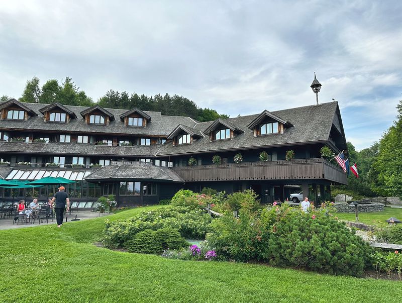 Trapp Family Lodge Dining And Bierhall
