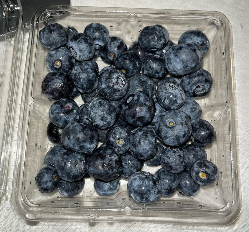 Berries Beyond Strawberries: Blueberries And Blackberries Hide Chemical Secrets