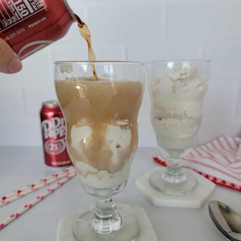 Dr Pepper Float: The Texan Soda Sensation