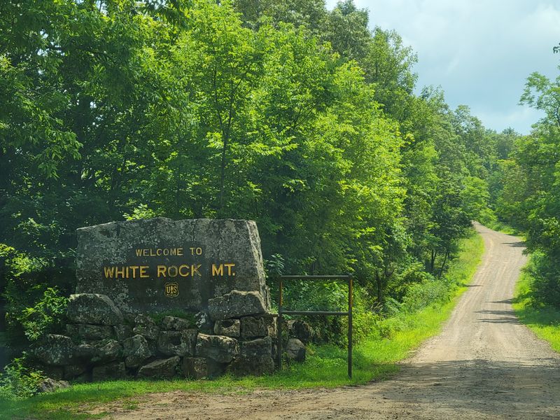 White Rock Mountain Rim Trail, Winslow