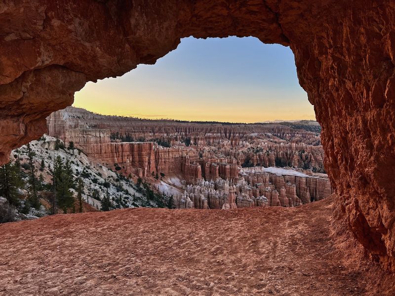 Peekaboo Loop Trail